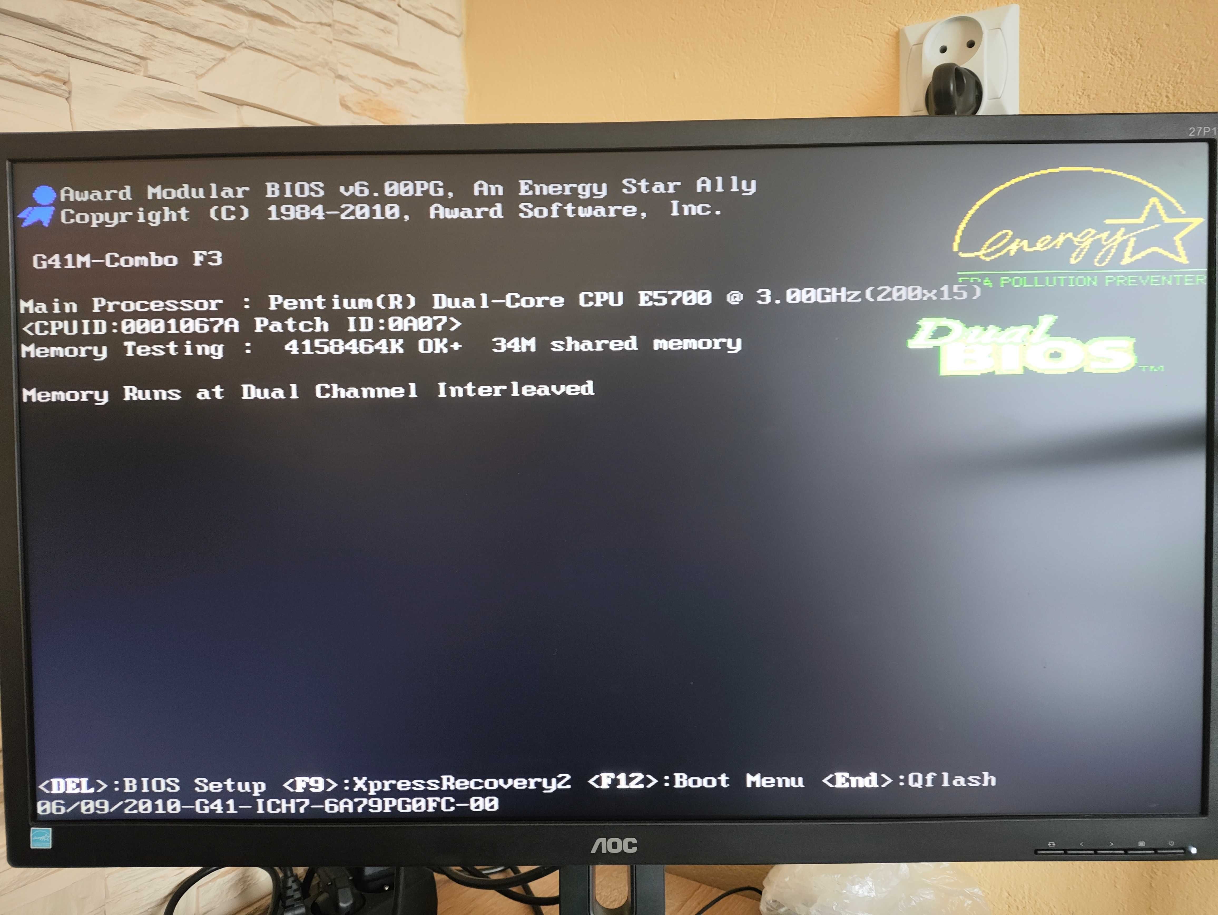 GIGABYTE GA-GM41-Combo +Intel Dual Core E5700 + 4GB DDR3