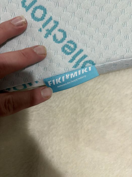 Poduszka Klin pod materac łóżeczka dzieciecego 60 cm szerokości