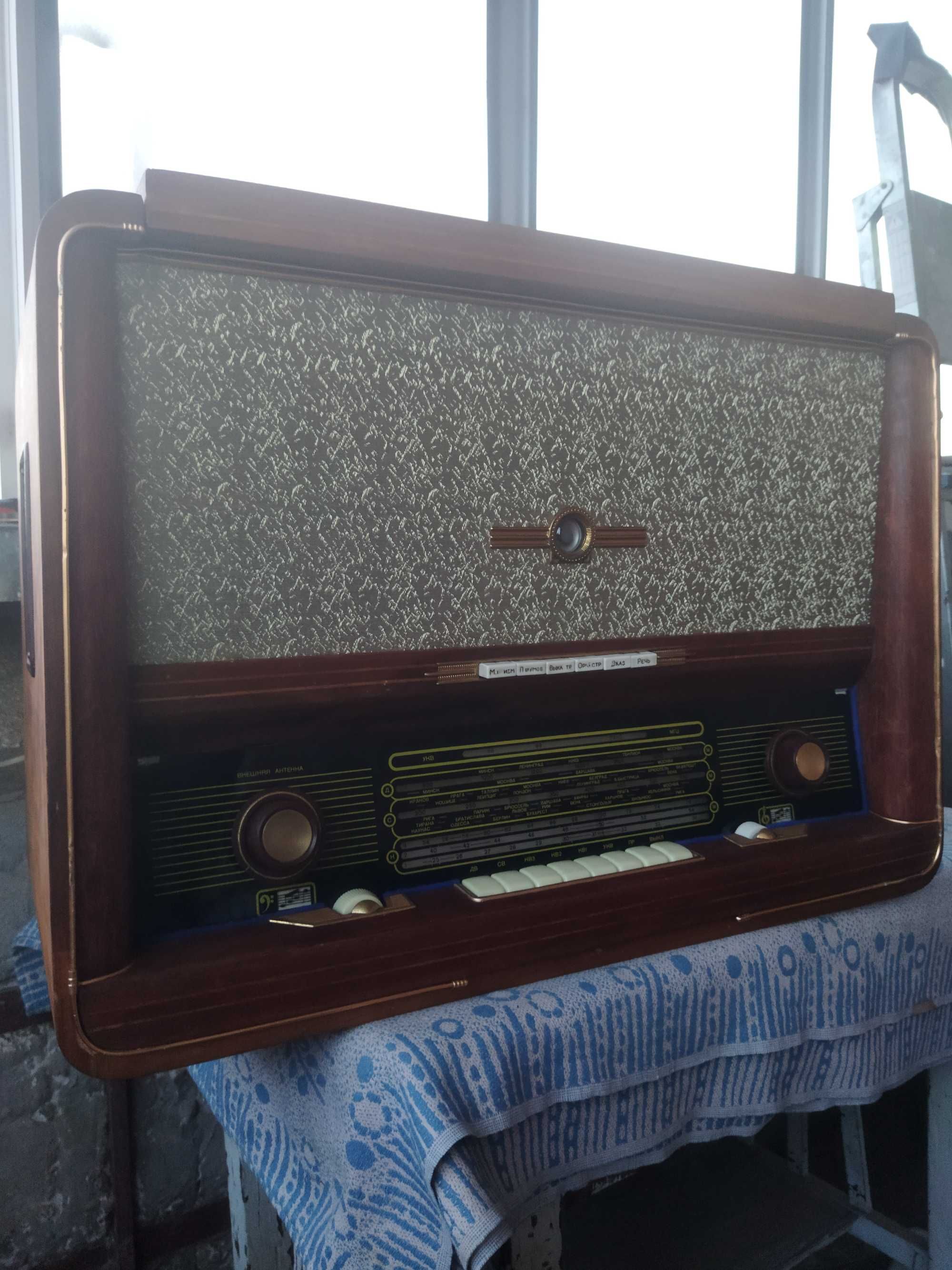 радіола Беларусь -59,не антикваріат,не рарітет,не ретро-сучасна машина