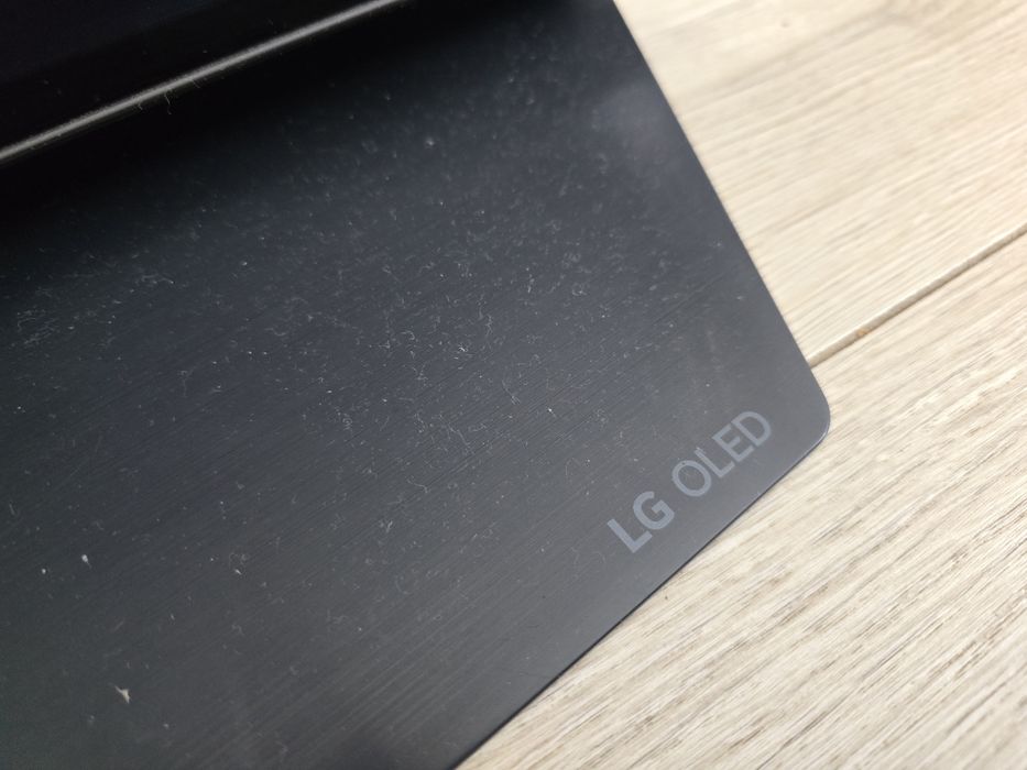 LG OLED B9 (розбита матриця)
