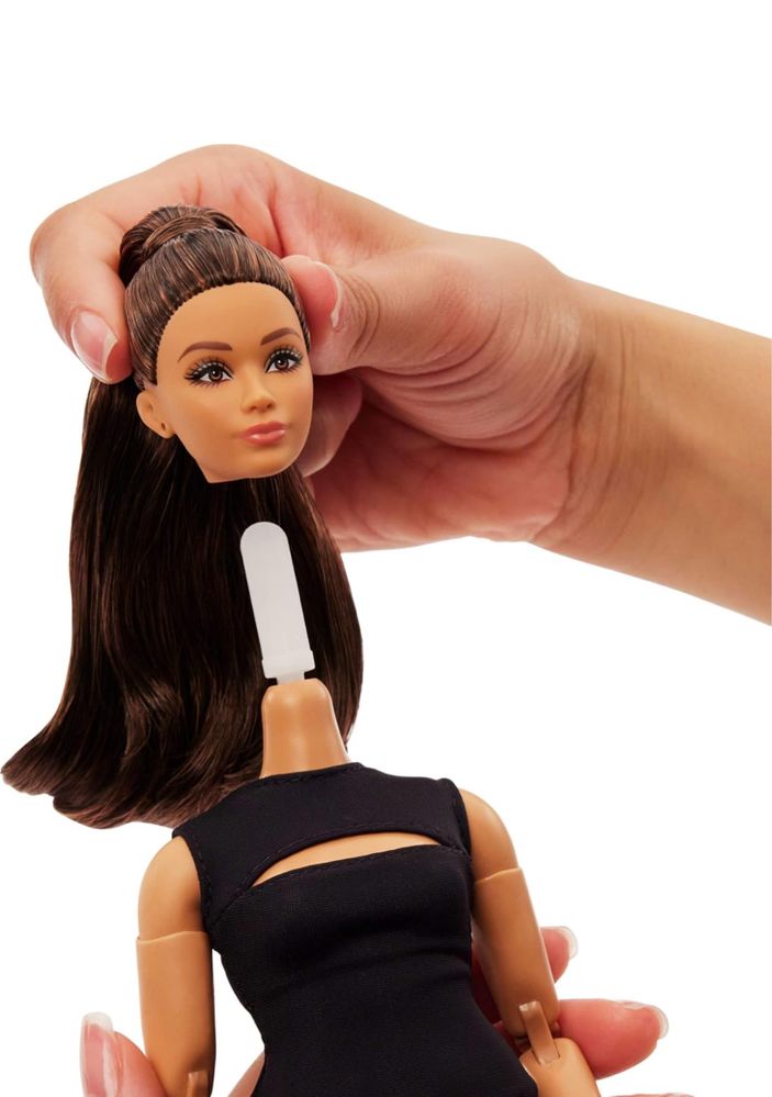 Колекційна лялька Барбі Barbie Basics Model 05 брюнетка