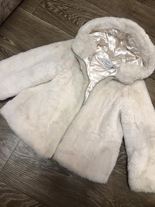 Продам дитячу шубку 92-116