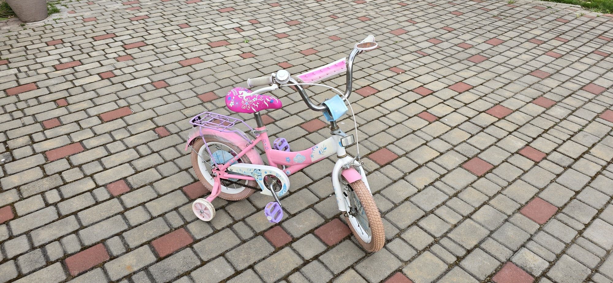 Продам дитячий велосипед Disney