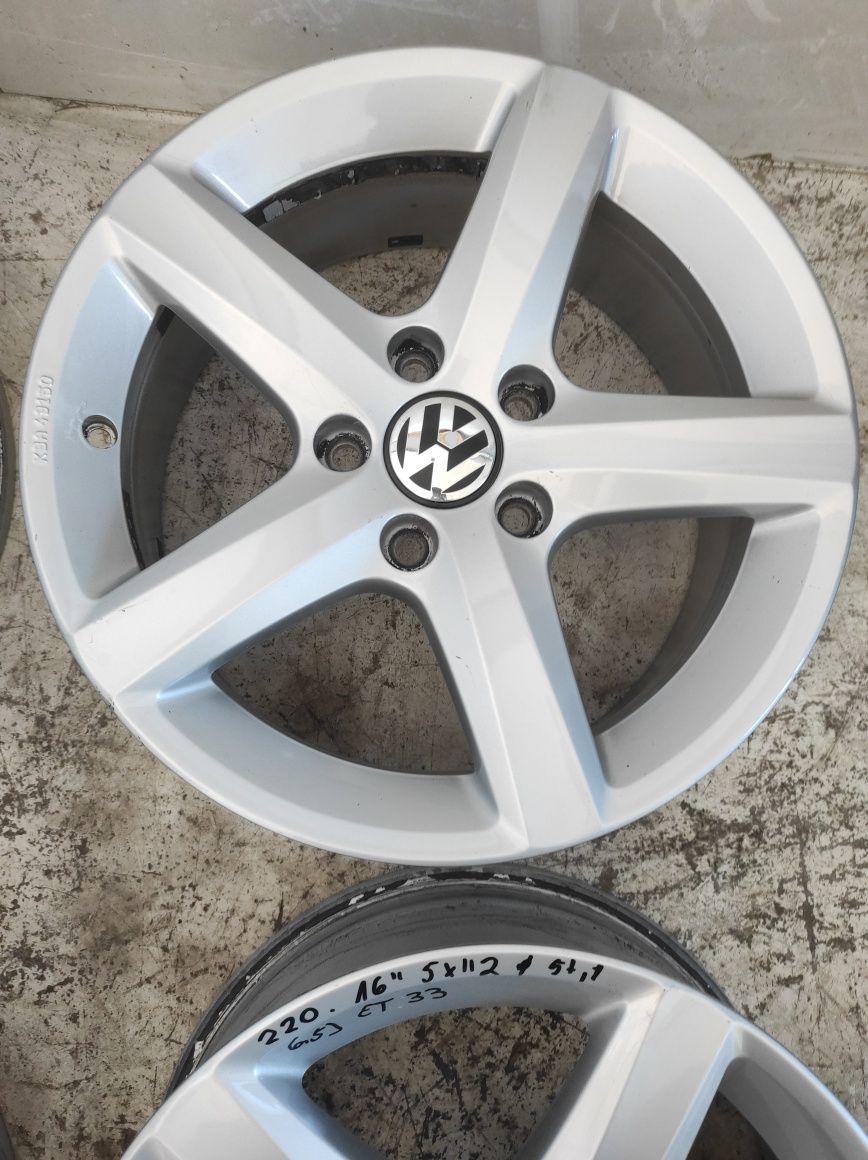 220 Felgi aluminiowe ORYGINAŁ VW VOLKSWAGEN R 16 5x112 otwór 57,1