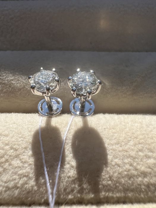 Золотые гвоздики с бриллиантами#пусети з діамантами#сережки діамантові