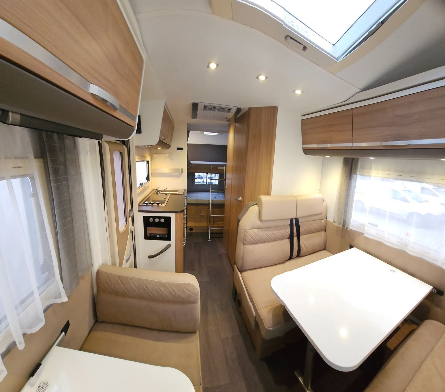 Adria CORAL XL 670 DK  Wersja zimowa, podgrzewana podłoga, 6 osobowa !