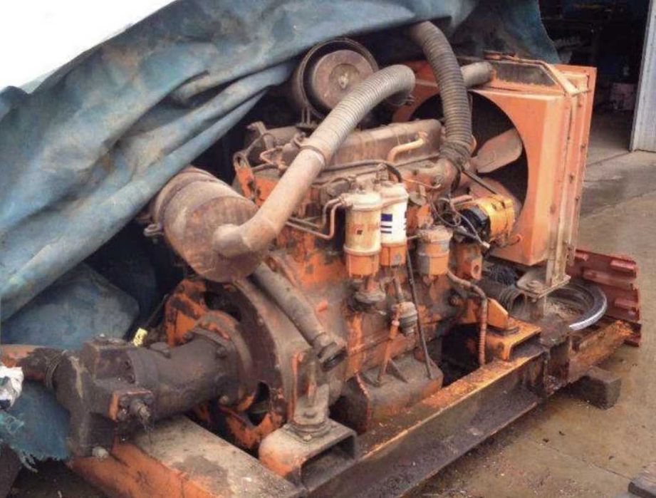 Motor Perkins 4 cilindros para giratória marca FAI