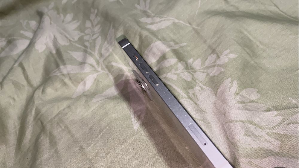 iPhone 13 128gb biały