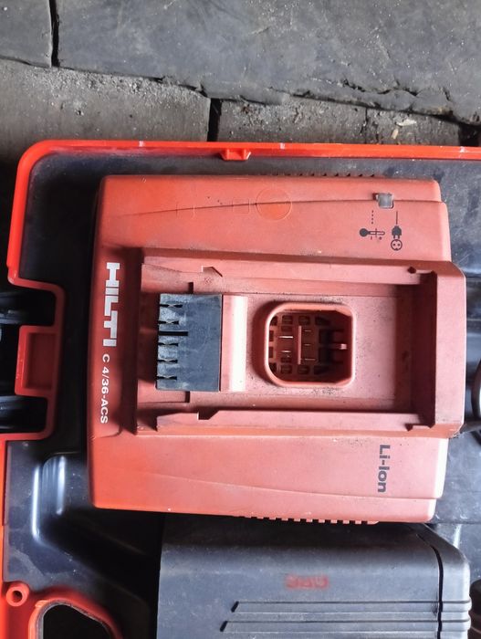 Акомуляторный перфаратор hilti