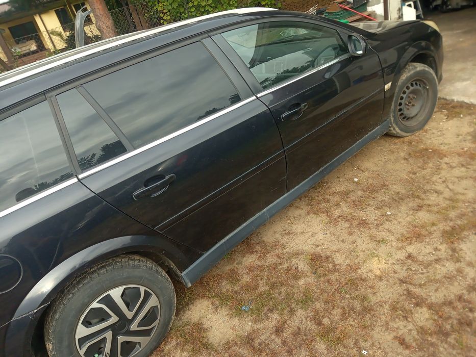 Opel Vectra c lift tylna klapa maska drzwi