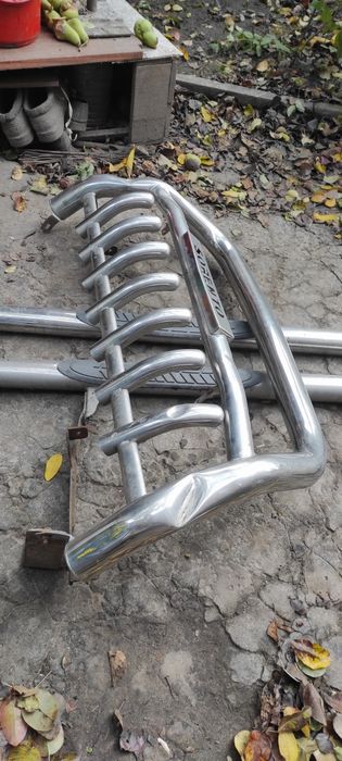 Силовой отбойник с порогами