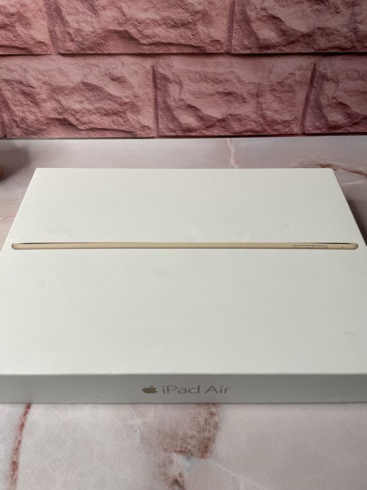 iPad Air Wi-Fi 16GB Gold