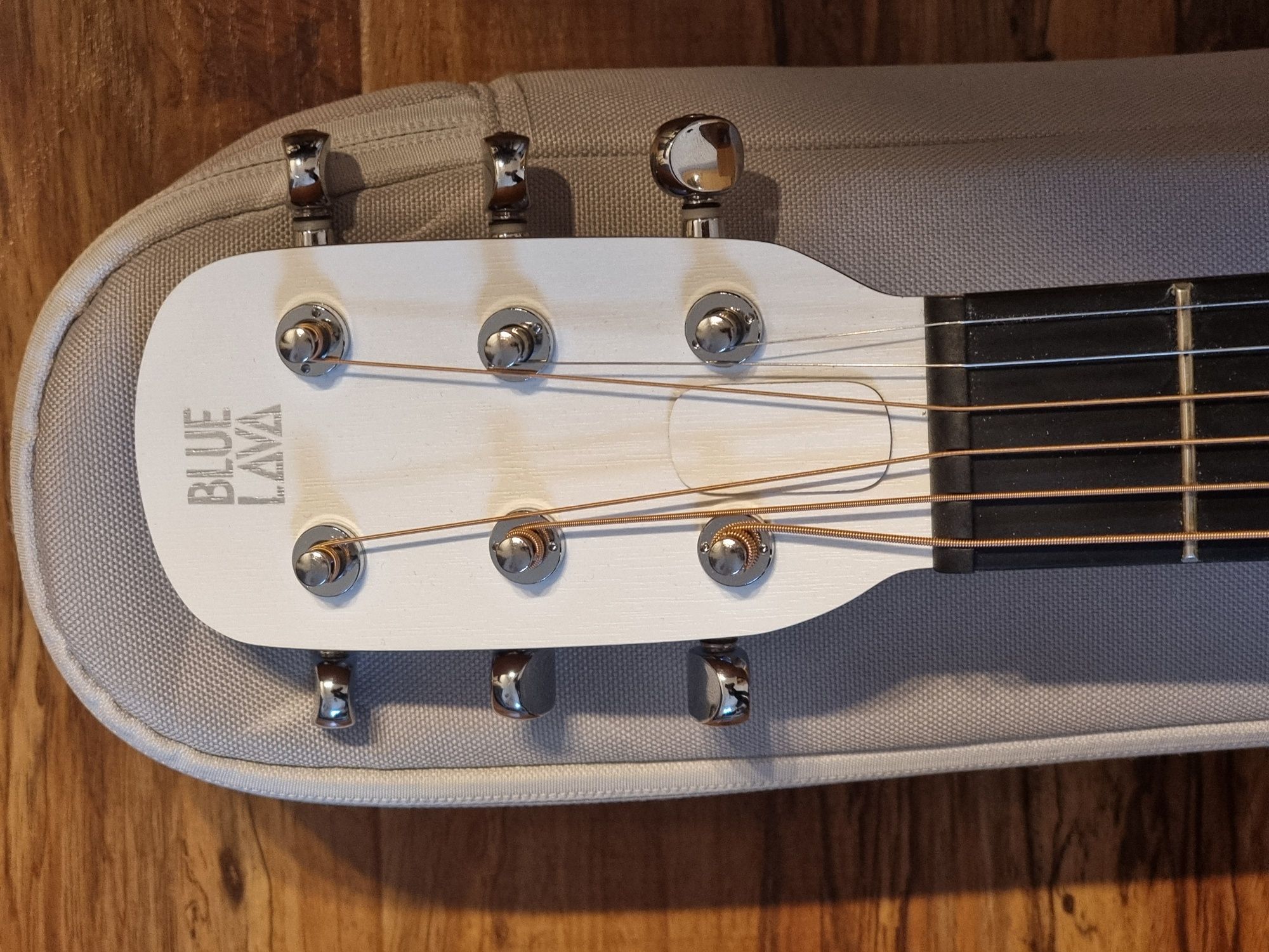 Gitara elektroakustyczna BLUE LAVA / Lava ME Freeboost
