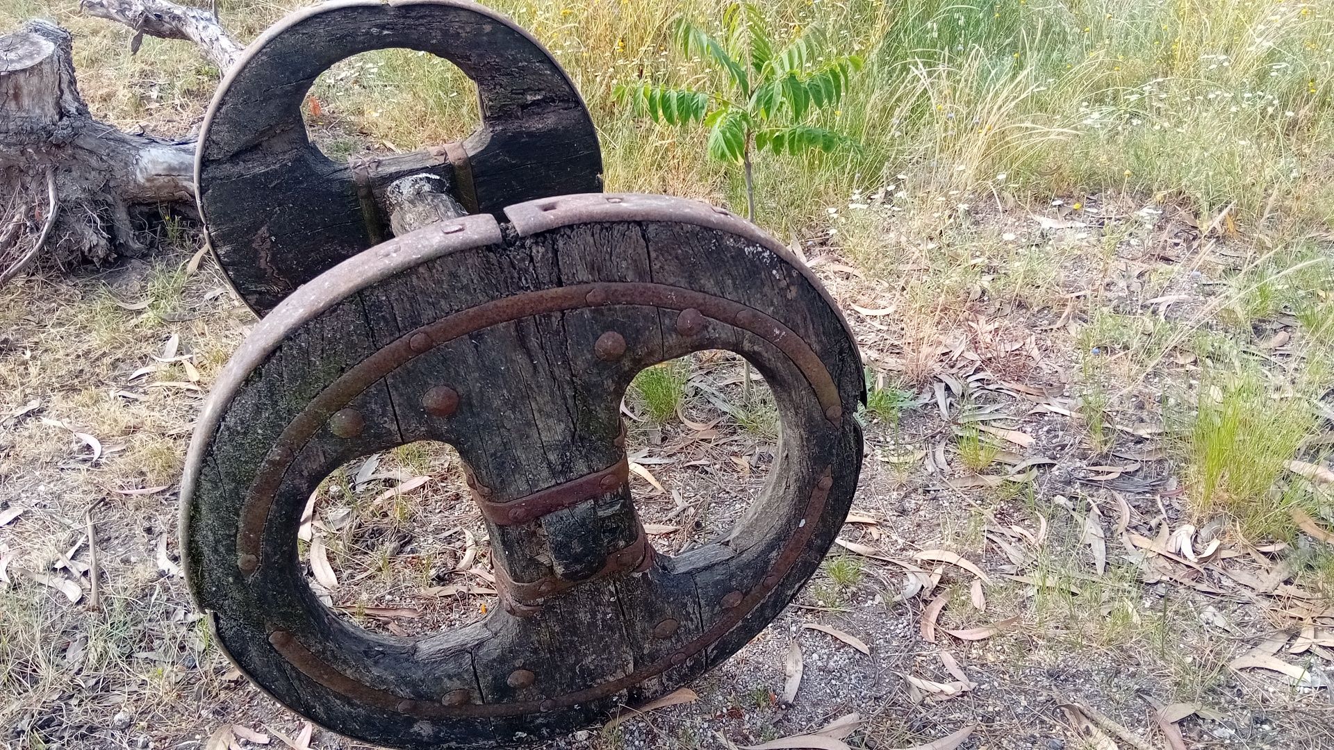 Eixo de carro de bois muito antigo