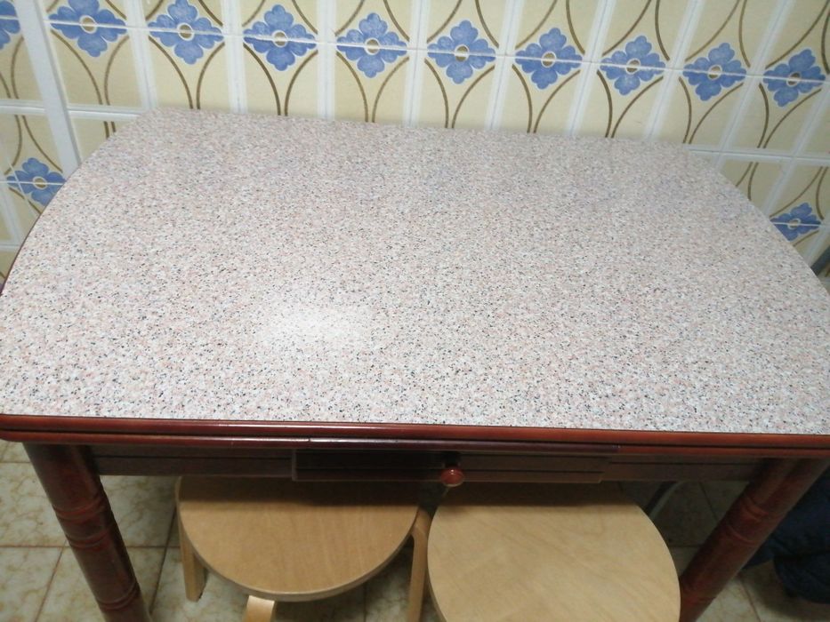 Mesa de cozinha como nova