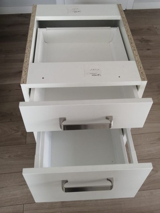 Меблі для кухні.  Три висувні системи Tandembox- Blum