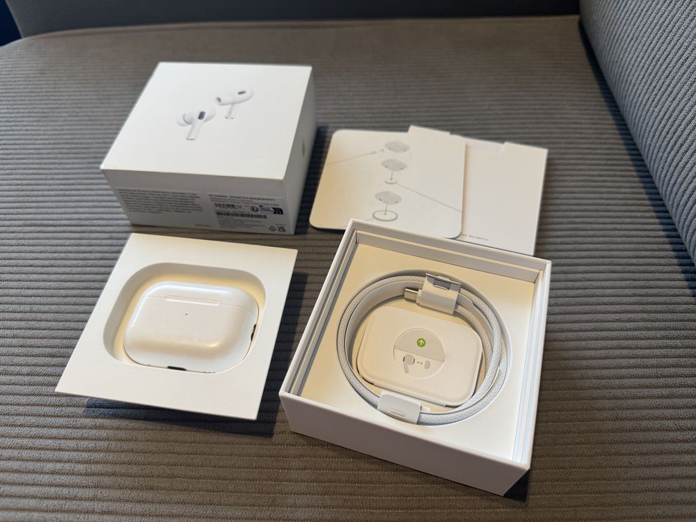 Apple AirPods Pro 2 generacji z etui MagSafe