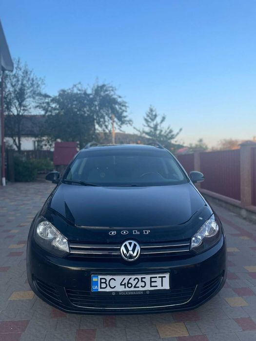 Продам гольф 6 . 1.6 тді універсал 2013 р.в.