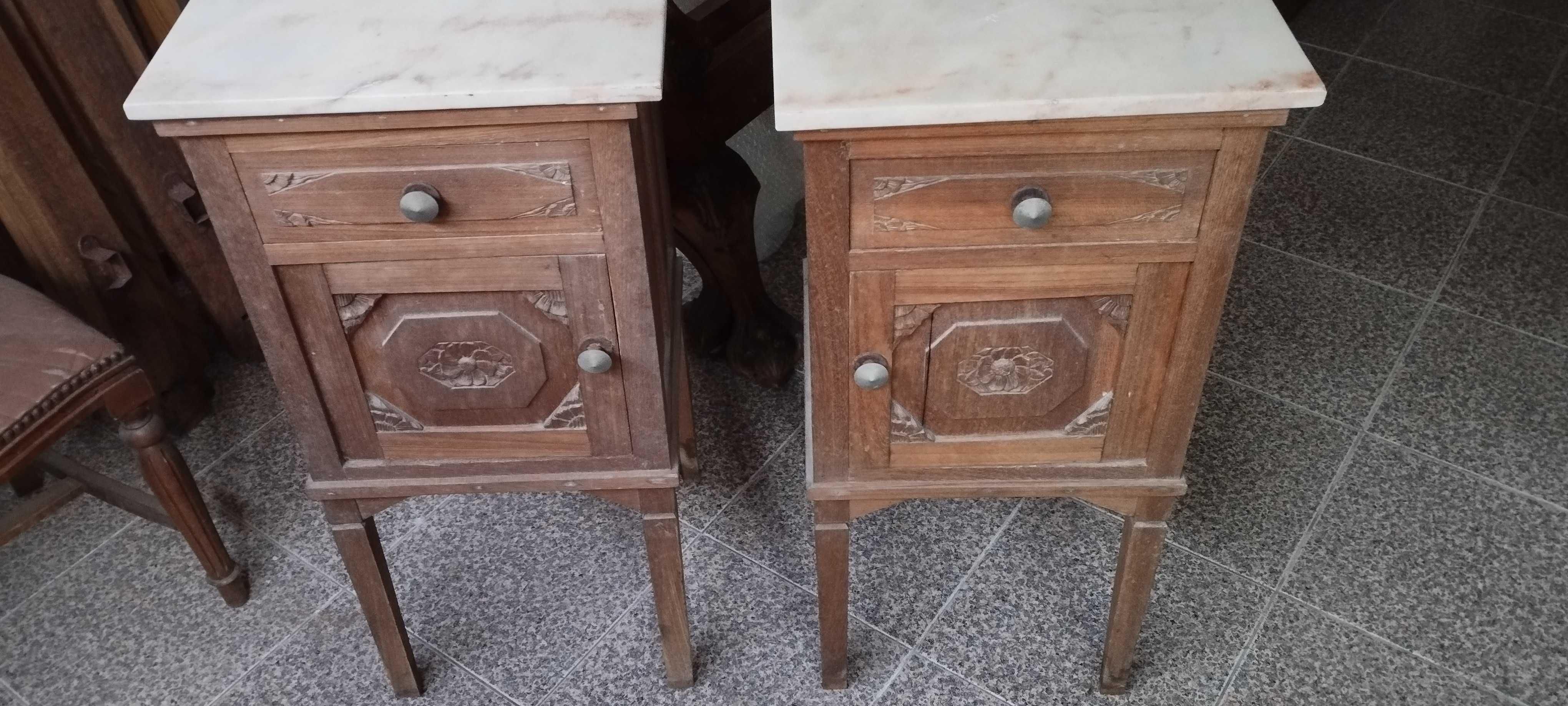 Mesa de cabeceira (2 uni)