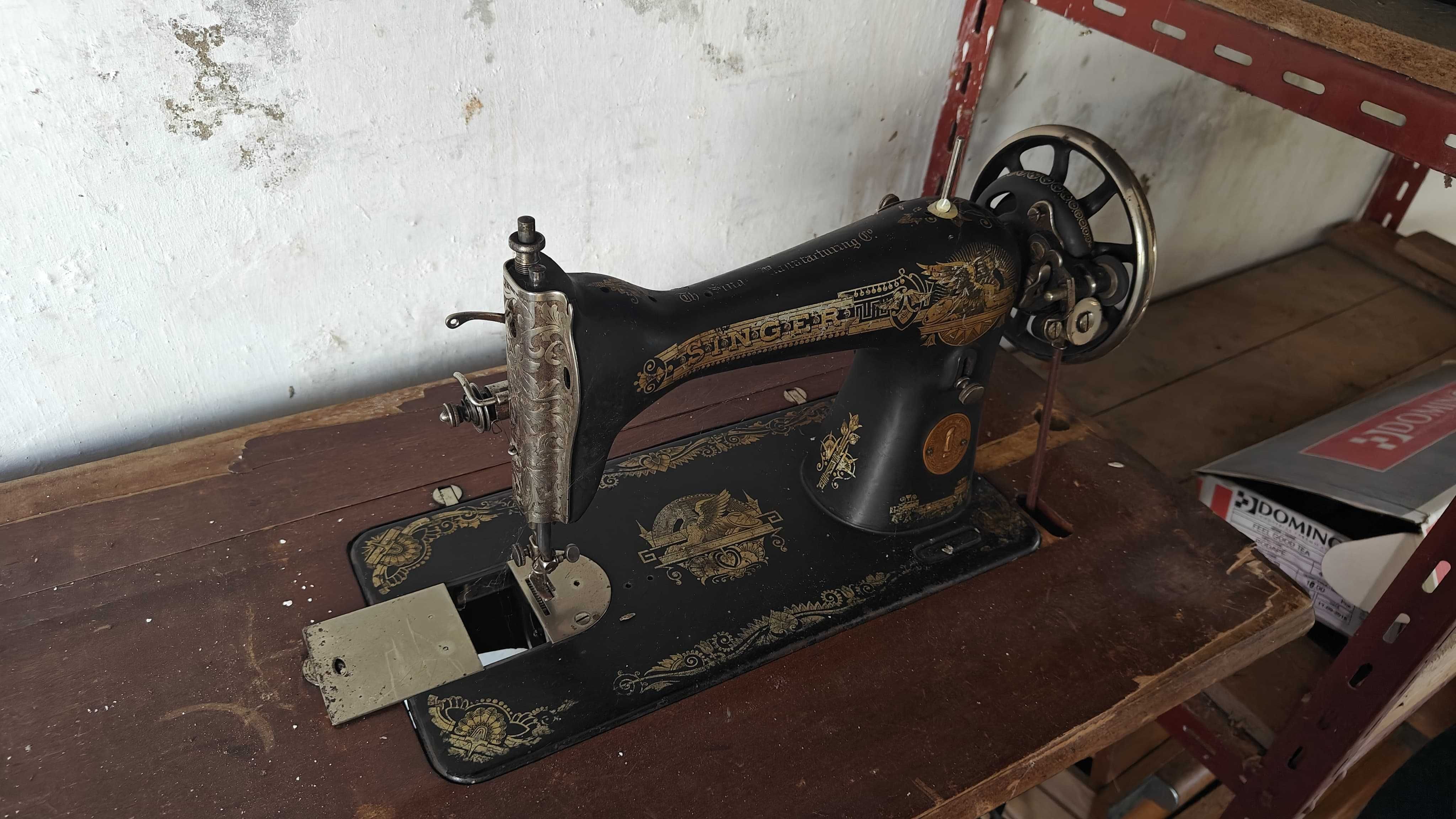 Maquina costura Singer