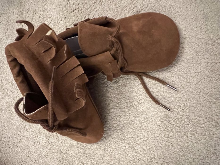 Conjunto 2 pares Sapatos bebé tipo moleke. 12/18meses novos