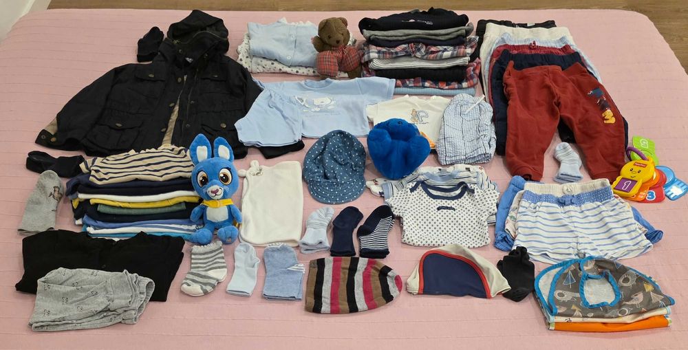 Vendemos várias peças de roupa de criança de menino