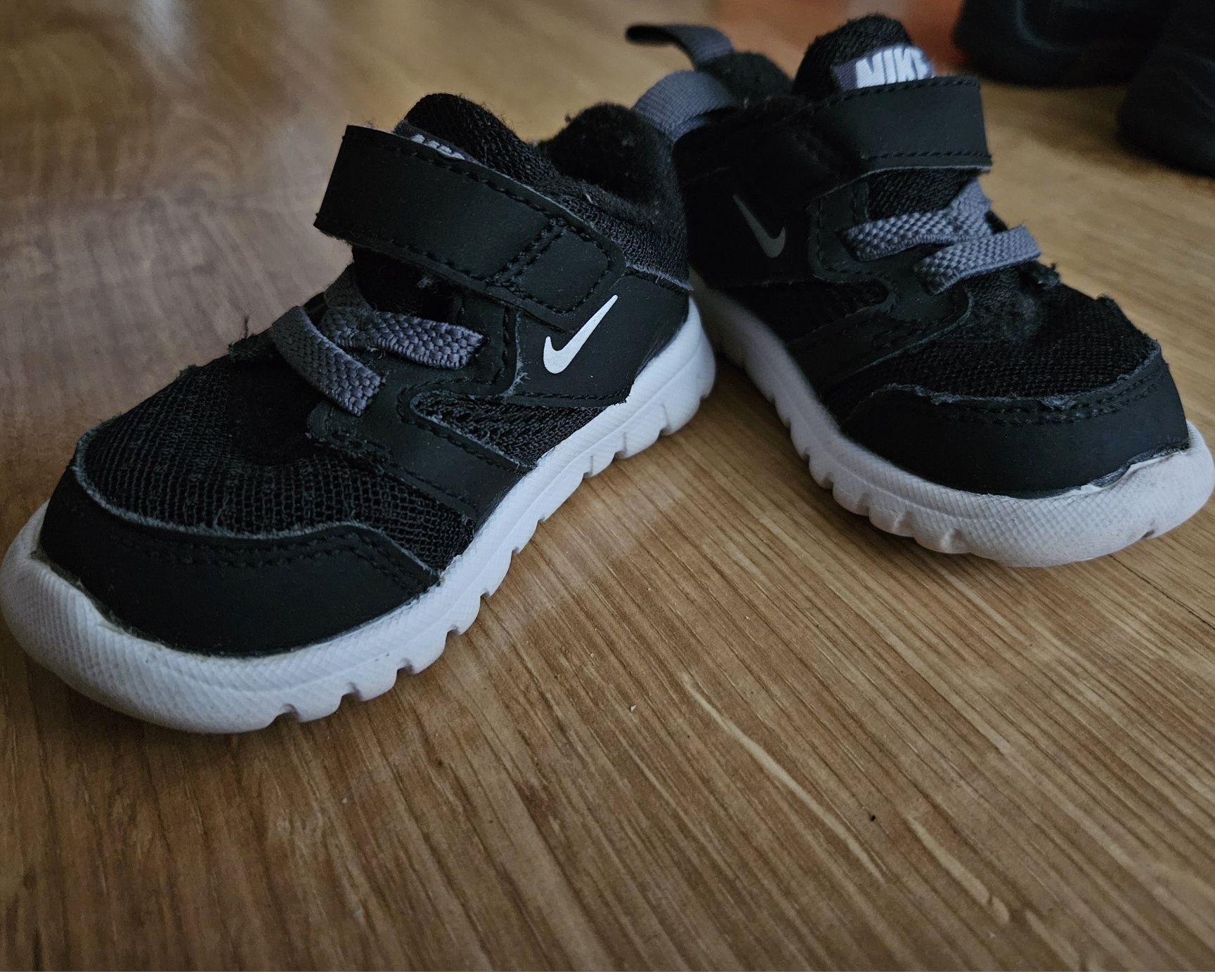 Buty nike 18.5 chłopięce