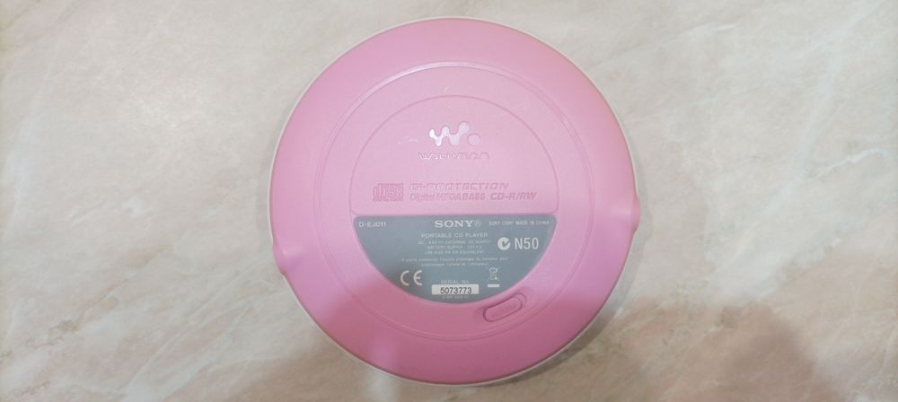 Sony Walkman D-EJ011