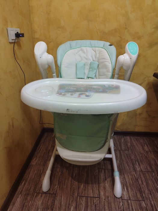 Крісло для годування, заколисуючий центр, гойдалка CARRE