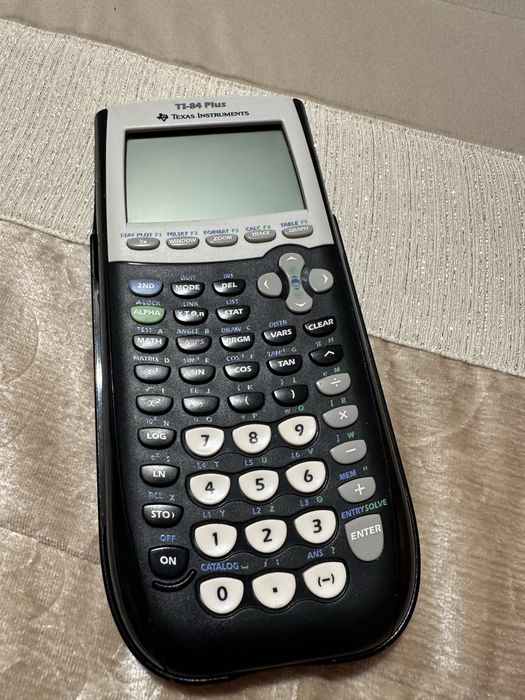 Calculadora científica TEXAS TI - 84 Plus (como nova)