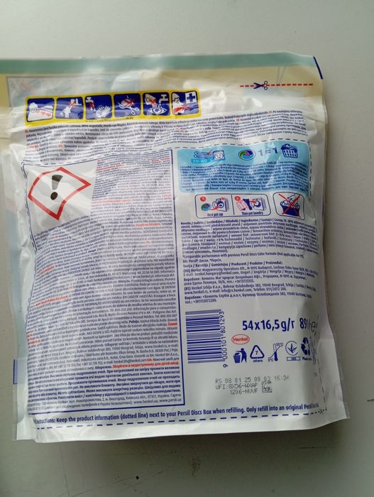 Persil 4w1 kapsułki do prania koloru 54 szt. 3 opakowania