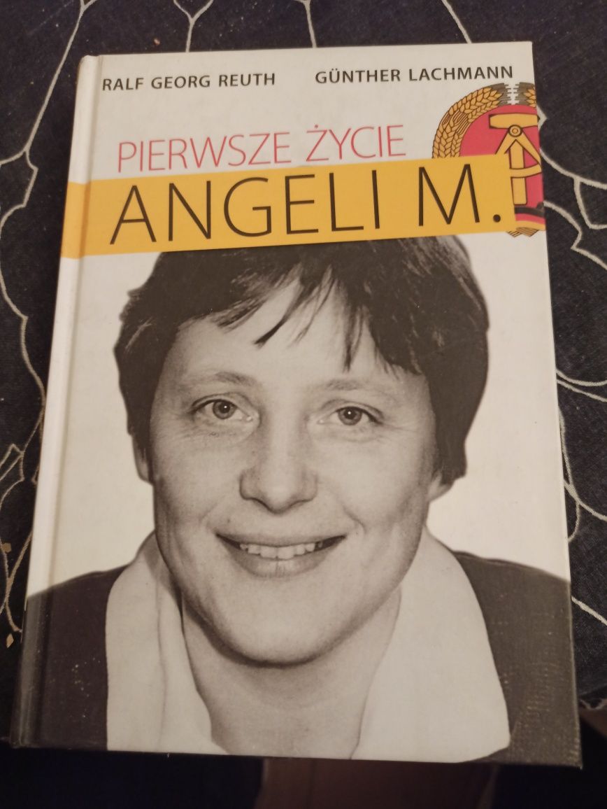 Pierwsze życie Angeli M.