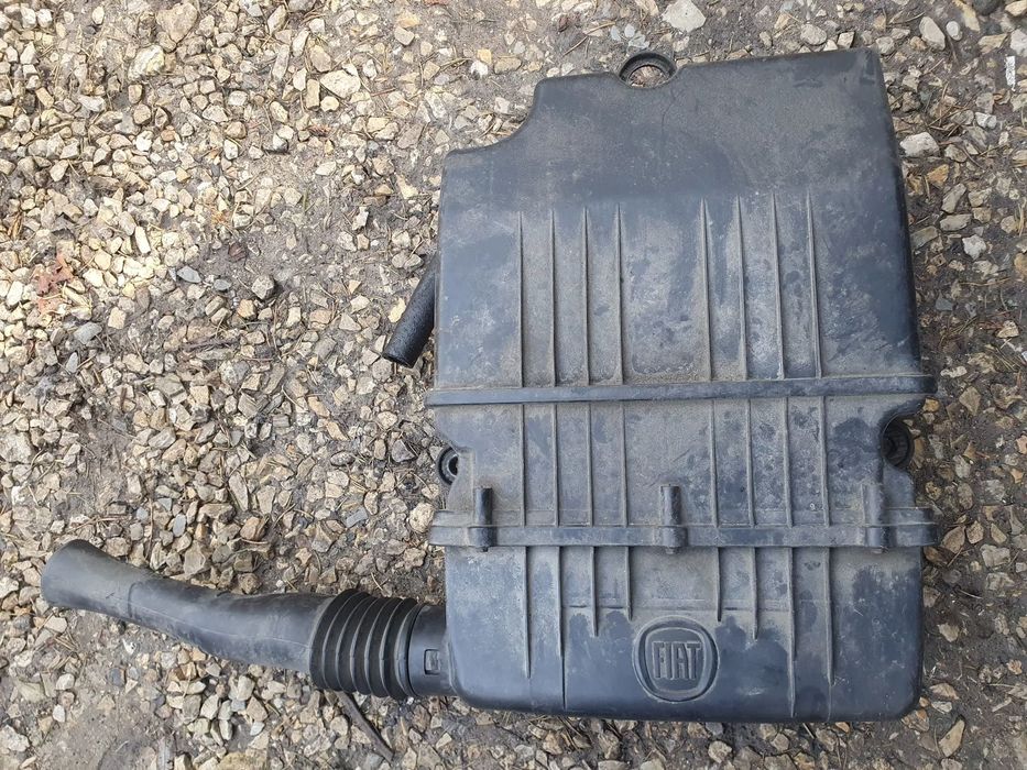 OBUDOWA FILTRA POWIETRZA FIAT PUNTO LINEA 500 1.4
