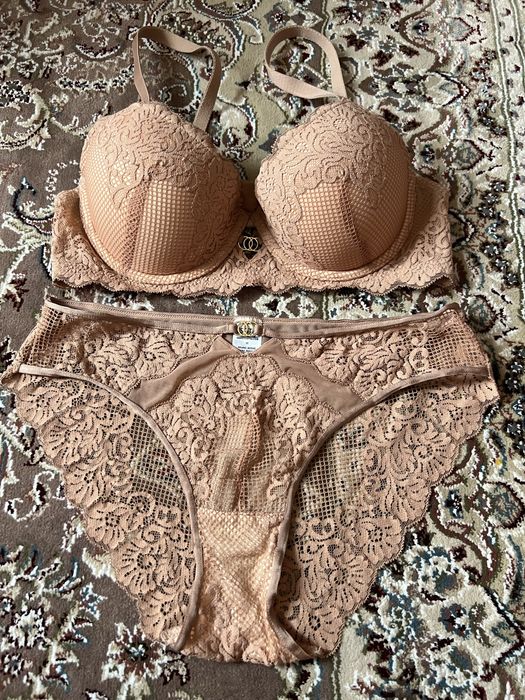 Комплект жіночоі білизни