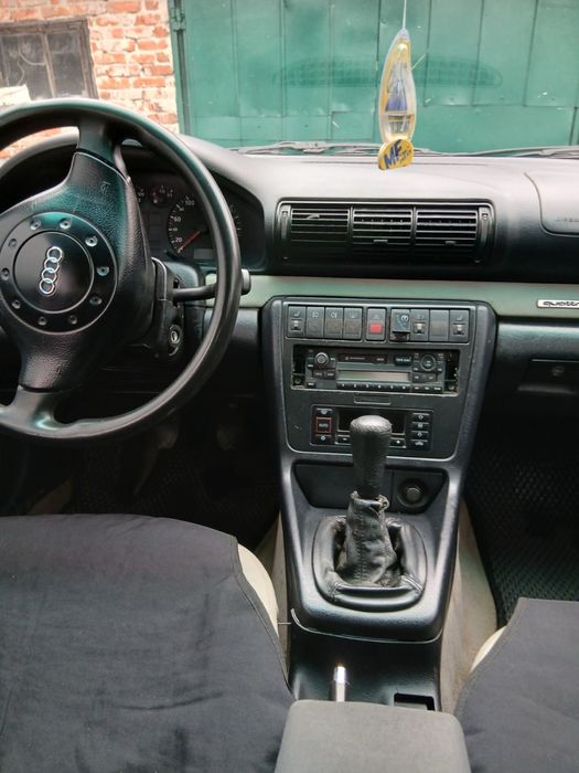 Ауди А4В5 2.6 Кватро