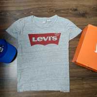 Жіноча футболка Levi's (розмір М)