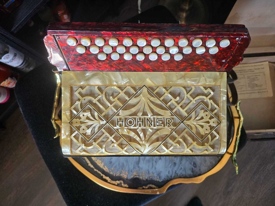 Hohner Club VII Czerwona perła, unikat Heligonka