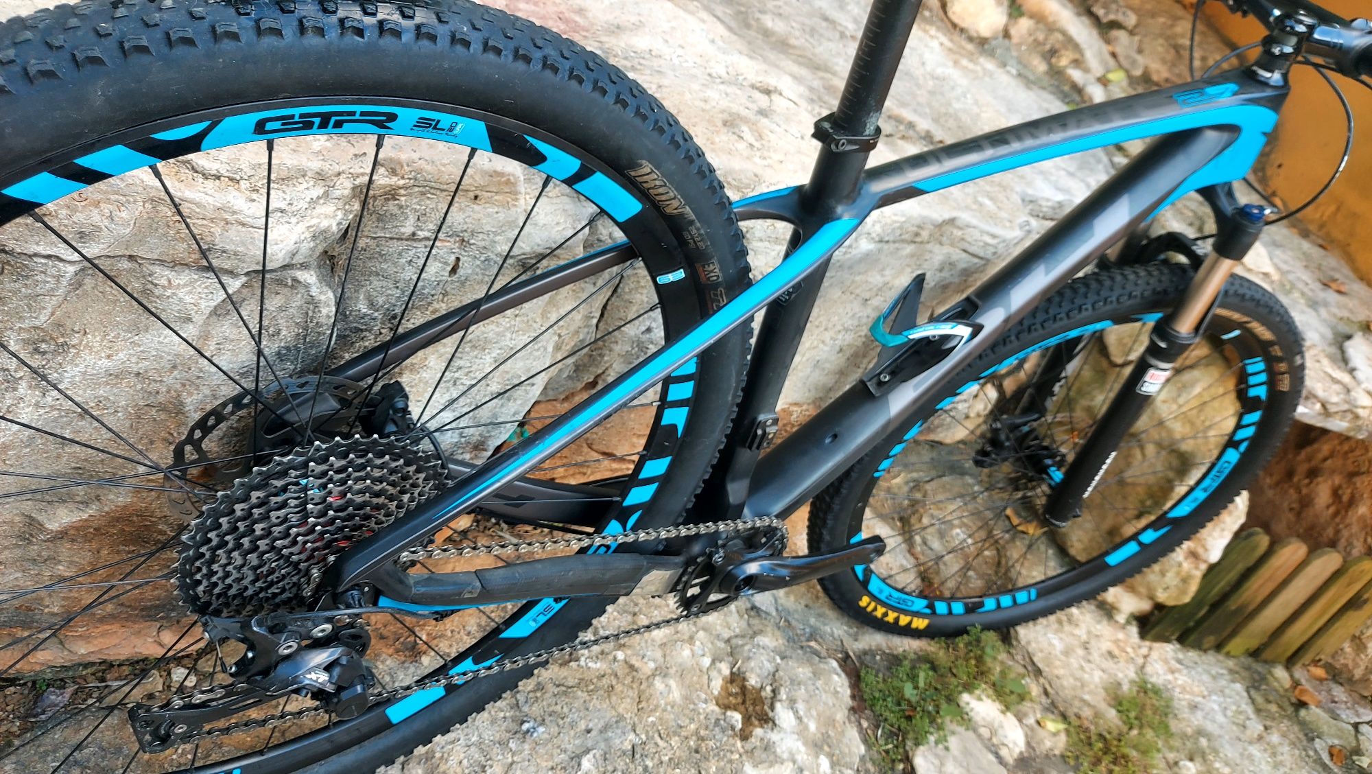 BH Ultimate RC carbono