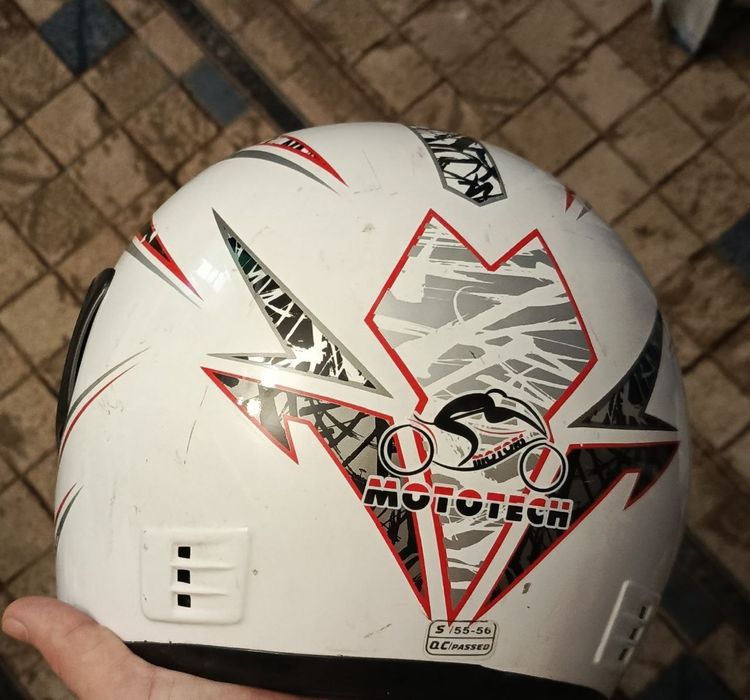 Мотошолом для скутера