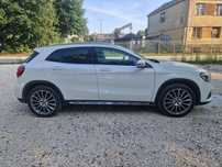 Mercedes-Benz CLA Mercedes GLA 250 4MATIC