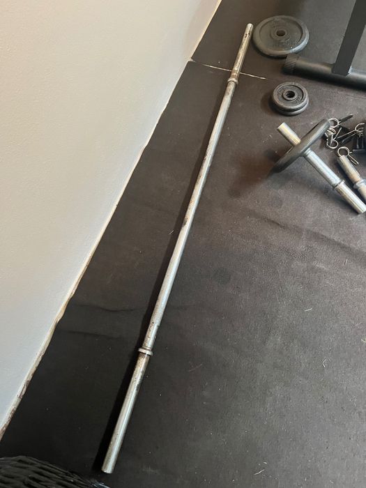 Conjunto musculação 1 barra + 2 barras halteres + 8 discos 5 kg