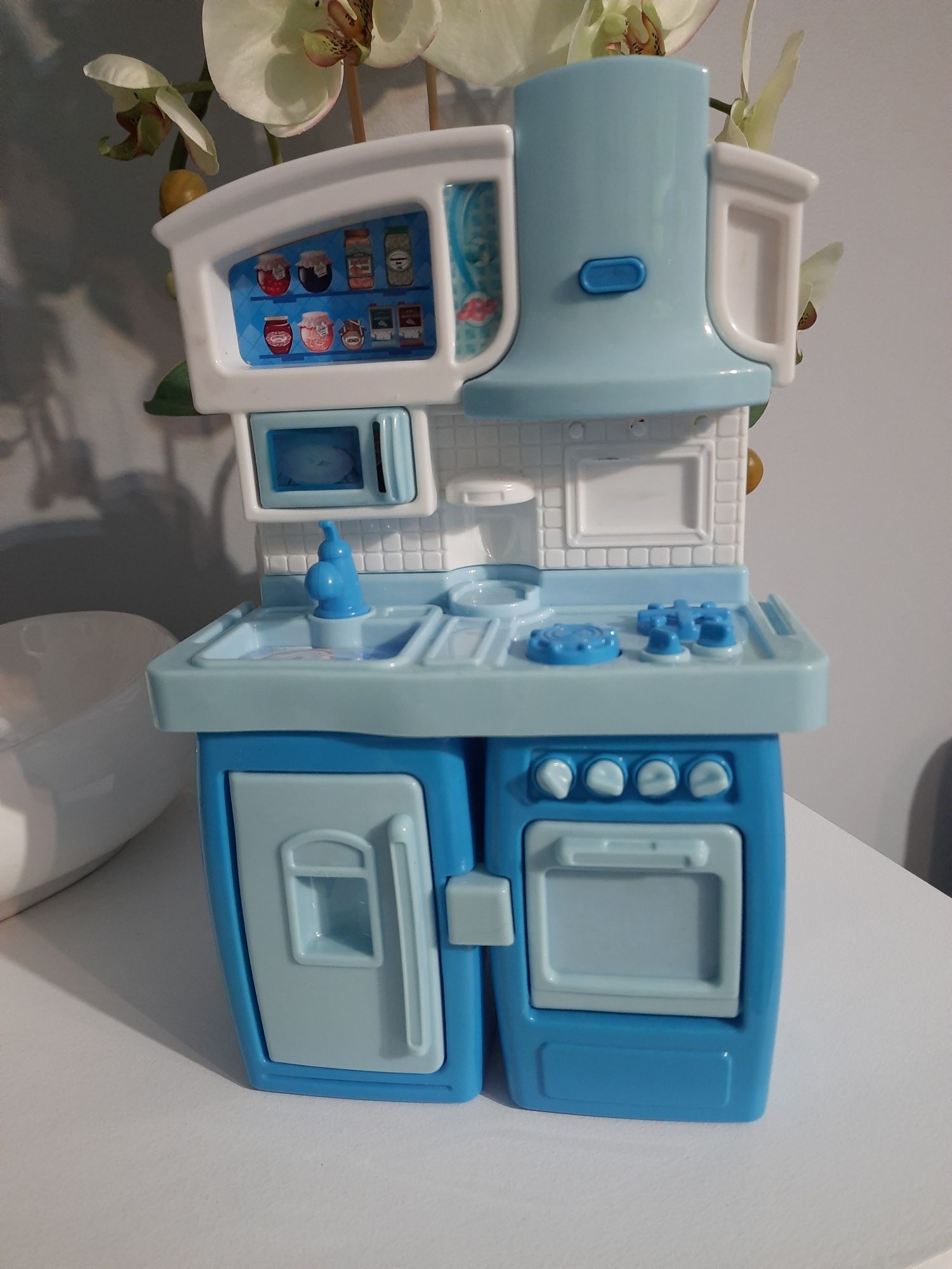 Kuchnia interaktywna np. do domku dla Barbie