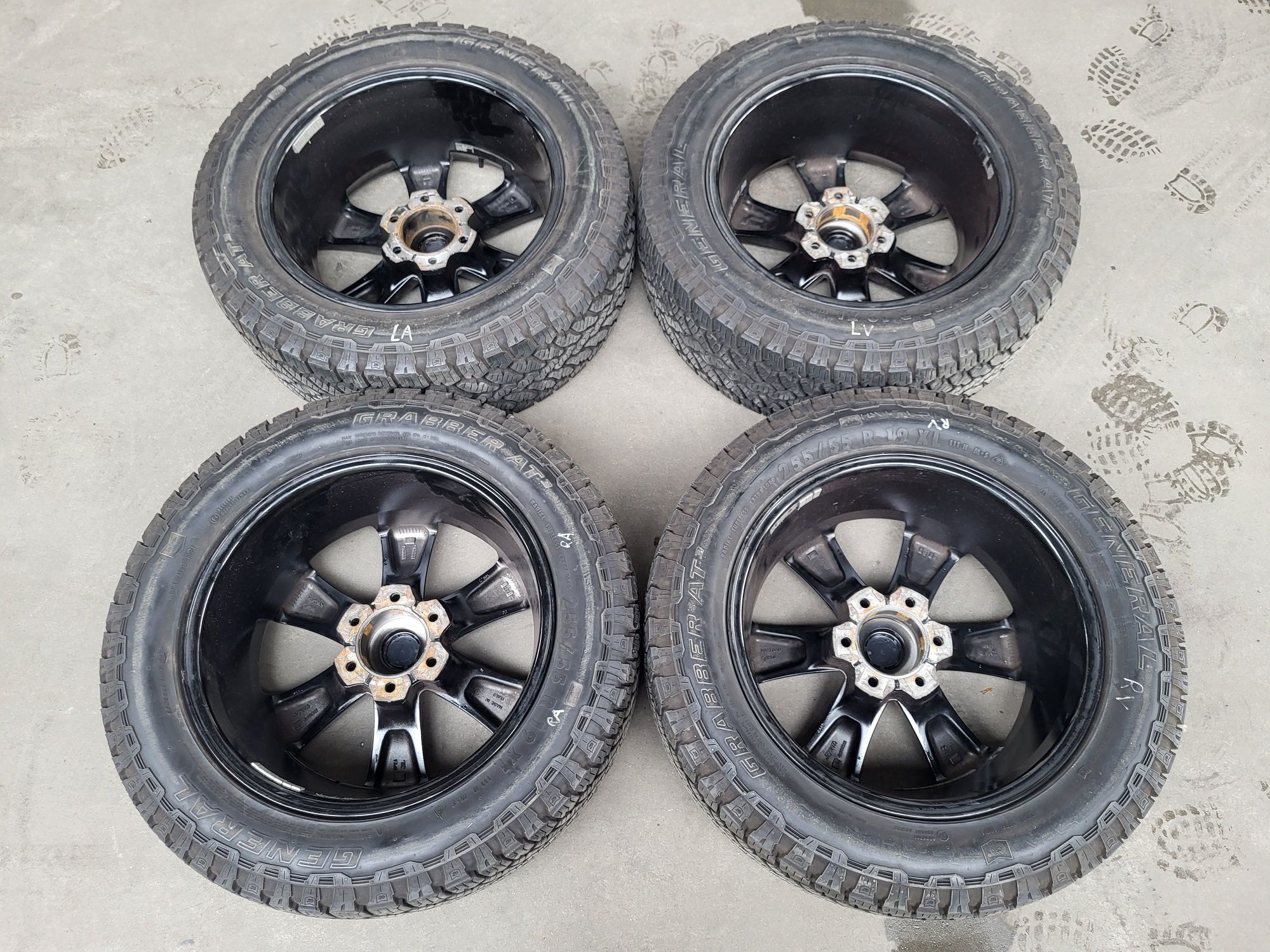 Felgi Koła 19" 6x135 8J ET20 Isuzu D-Max Ford F150