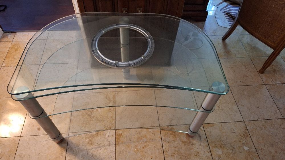 Mesa em vidro TV
