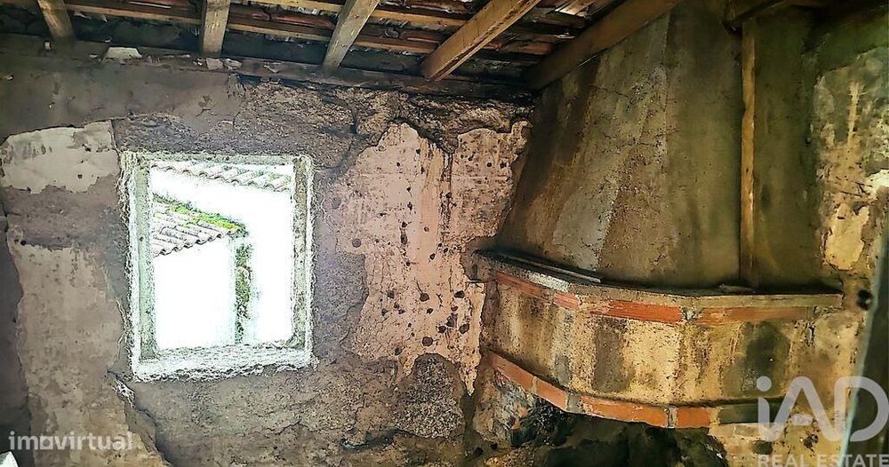 Casa / Villa T6 em Parada de Gonta de 161,00 m2