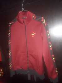 Vende se Casaco Nike