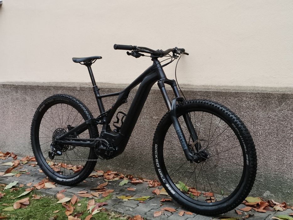 Specialized Turbo Levo роз. L (S4) 2021 року