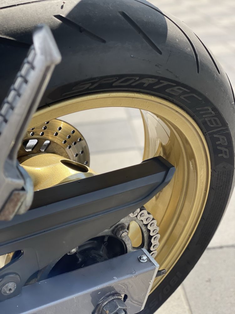 Продам Kawasaka Ninja zx6r