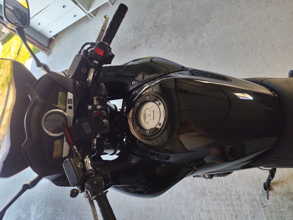 Piękna Honda CB1000F  2010  Gwarancja  Zestaw kufrów  (filmik)