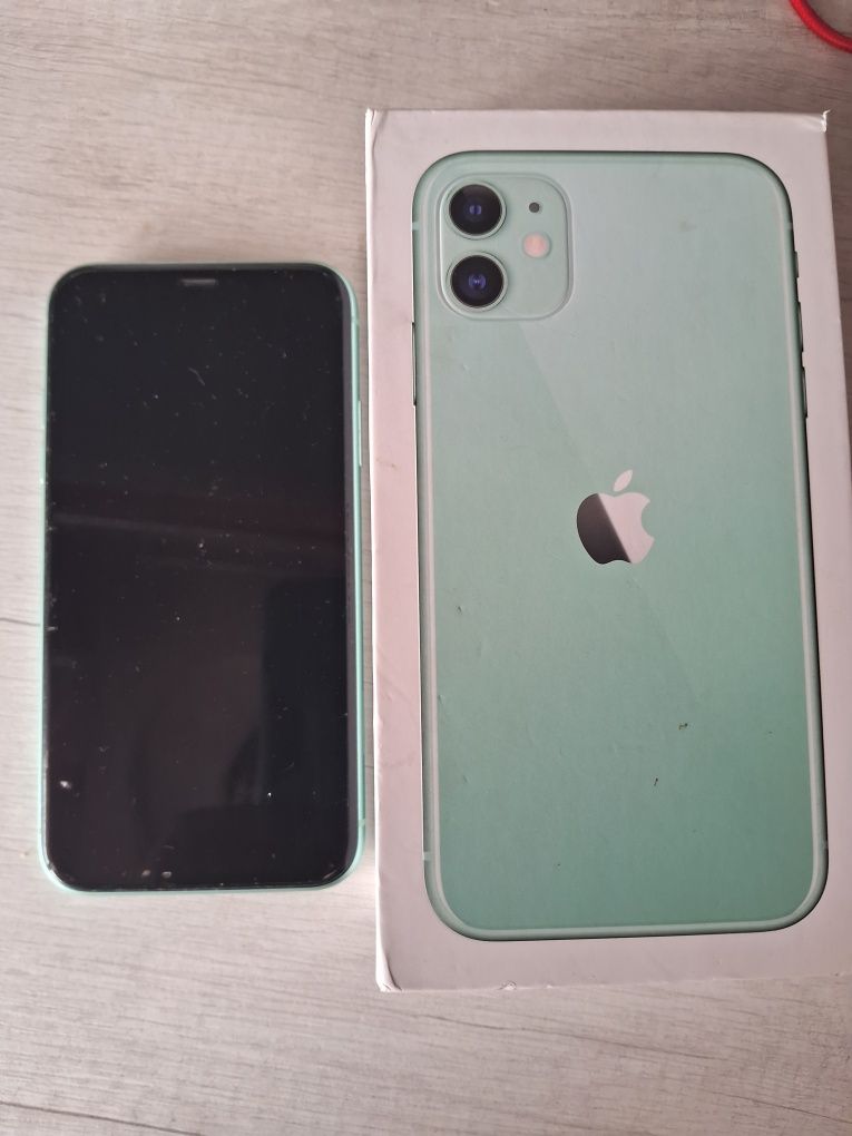 Продам IPhone 11 64gb